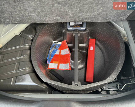 Сірий Рено Меган, об'ємом двигуна 2 л та пробігом 160 тис. км за 7499 $, фото 29 на Automoto.ua