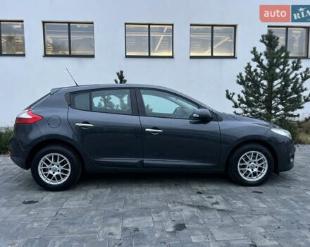 Серый Рено Меган, объемом двигателя 1.5 л и пробегом 249 тыс. км за 5900 $, фото 2 на Automoto.ua