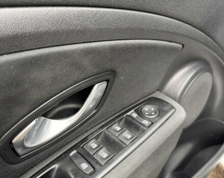 Серый Рено Меган, объемом двигателя 1.6 л и пробегом 170 тыс. км за 6500 $, фото 11 на Automoto.ua