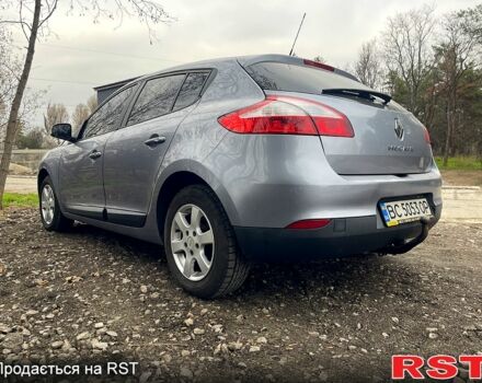 Серый Рено Меган, объемом двигателя 1.5 л и пробегом 300 тыс. км за 2500 $, фото 1 на Automoto.ua