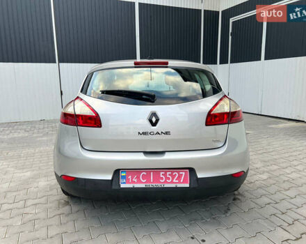Серый Рено Меган, объемом двигателя 1.6 л и пробегом 144 тыс. км за 6699 $, фото 7 на Automoto.ua