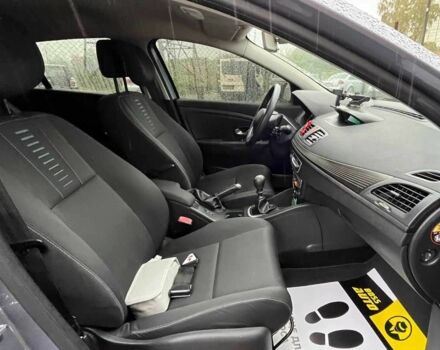 Рено Меган 2009 в Стрые на Automoto.ua Серый Рено Меган, объемом двигателя 1.6 л и пробегом 131 тыс. км за 6999 $, фото 19 на Automoto.ua