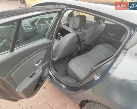 Сірий Рено Меган, об'ємом двигуна 1.6 л та пробігом 250 тис. км за 6200 $, фото 16 на Automoto.ua