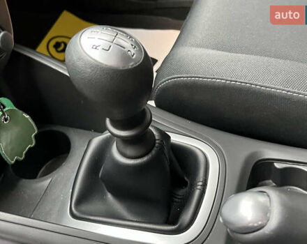 Рено Меган 2009 в Стрые на Automoto.ua Серый Рено Меган, объемом двигателя 1.6 л и пробегом 131 тыс. км за 6999 $, фото 13 на Automoto.ua