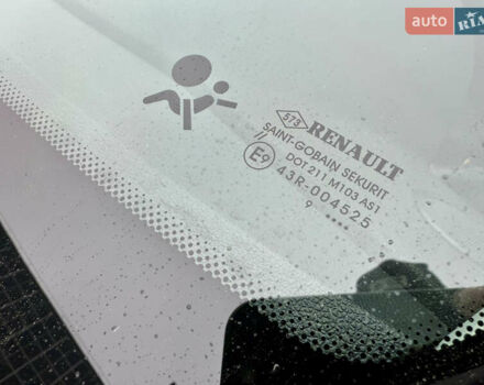 Сірий Рено Меган, об'ємом двигуна 1.6 л та пробігом 156 тис. км за 8350 $, фото 14 на Automoto.ua