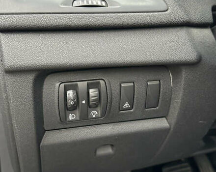 Рено Меган 2009 в Умани на Automoto.ua Серый Рено Меган, объемом двигателя 1.5 л и пробегом 381 тыс. км за 6200 $, фото 12 на Automoto.ua