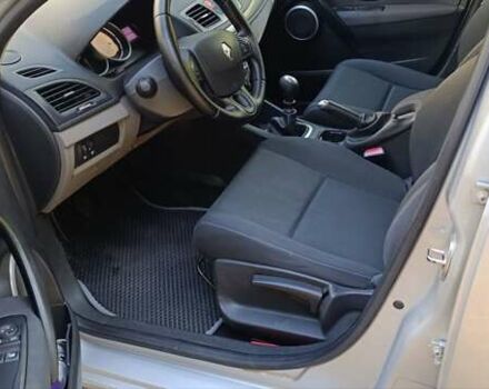 Рено Меган 2010 в Житомире на Automoto.ua Серый Рено Меган, объемом двигателя 1.46 л и пробегом 224 тыс. км за 6500 $, фото 3 на Automoto.ua