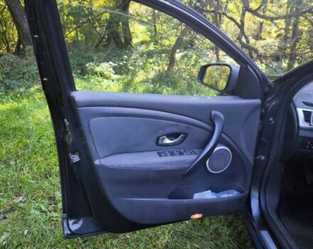 Серый Рено Меган, объемом двигателя 1.46 л и пробегом 178 тыс. км за 5600 $, фото 5 на Automoto.ua