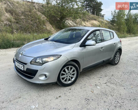 Сірий Рено Меган, об'ємом двигуна 1.5 л та пробігом 196 тис. км за 6900 $, фото 1 на Automoto.ua