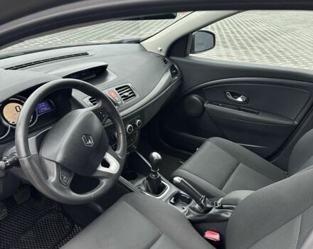 Серый Рено Меган, объемом двигателя 1.6 л и пробегом 248 тыс. км за 6800 $, фото 16 на Automoto.ua