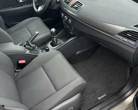 Серый Рено Меган, объемом двигателя 1.6 л и пробегом 248 тыс. км за 6800 $, фото 16 на Automoto.ua