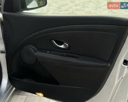 Серый Рено Меган, объемом двигателя 1.6 л и пробегом 168 тыс. км за 6500 $, фото 11 на Automoto.ua