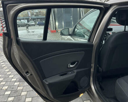 Серый Рено Меган, объемом двигателя 1.6 л и пробегом 248 тыс. км за 6800 $, фото 19 на Automoto.ua