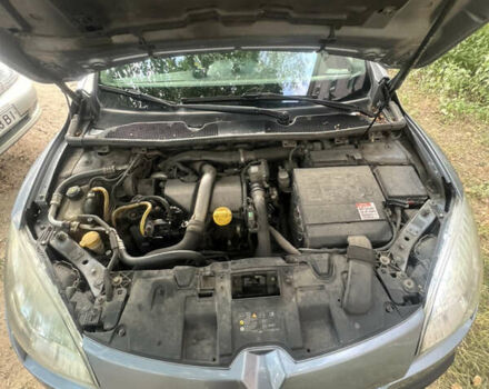 Рено Меган 2010 в Днепре (Днепропетровске) на Automoto.ua Серый Рено Меган, объемом двигателя 1.5 л и пробегом 326 тыс. км за 5550 $, фото 10 на Automoto.ua