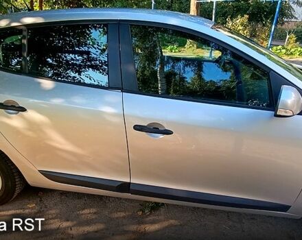 Серый Рено Меган, объемом двигателя 1.5 л и пробегом 224 тыс. км за 5400 $, фото 2 на Automoto.ua