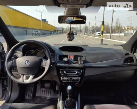 Сірий Рено Меган, об'ємом двигуна 1.5 л та пробігом 780 тис. км за 4300 $, фото 24 на Automoto.ua