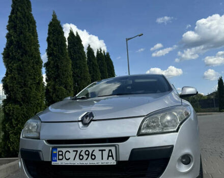 Серый Рено Меган, объемом двигателя 1.46 л и пробегом 230 тыс. км за 6299 $, фото 2 на Automoto.ua