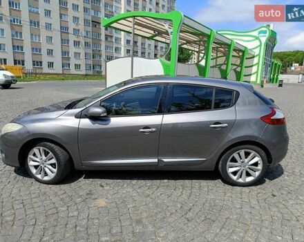 Серый Рено Меган, объемом двигателя 2 л и пробегом 213 тыс. км за 7900 $, фото 12 на Automoto.ua