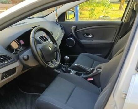 Рено Меган 2010 в Житомире на Automoto.ua Серый Рено Меган, объемом двигателя 1.46 л и пробегом 224 тыс. км за 6500 $, фото 6 на Automoto.ua