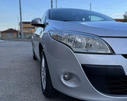 Серый Рено Меган, объемом двигателя 1.6 л и пробегом 180 тыс. км за 6550 $, фото 22 на Automoto.ua