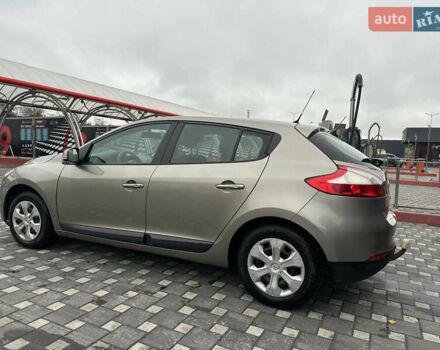 Серый Рено Меган, объемом двигателя 1.6 л и пробегом 248 тыс. км за 6800 $, фото 5 на Automoto.ua