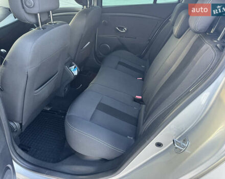 Рено Меган 2010 в Житомире на Automoto.ua Серый Рено Меган, объемом двигателя 1.46 л и пробегом 305 тыс. км за 7000 $, фото 16 на Automoto.ua