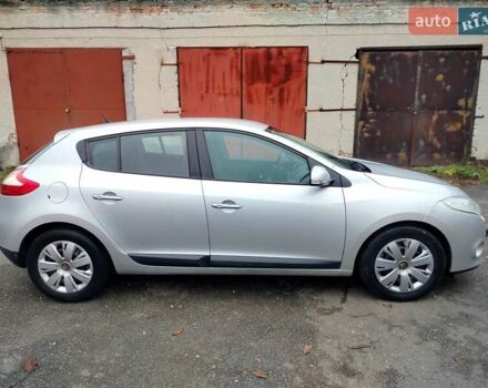 Серый Рено Меган, объемом двигателя 1.4 л и пробегом 247 тыс. км за 5900 $, фото 13 на Automoto.ua