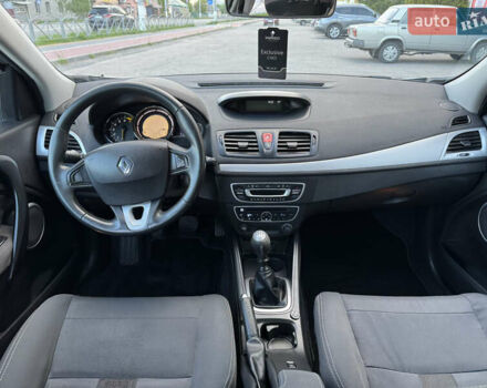 Серый Рено Меган, объемом двигателя 1.6 л и пробегом 180 тыс. км за 6550 $, фото 30 на Automoto.ua