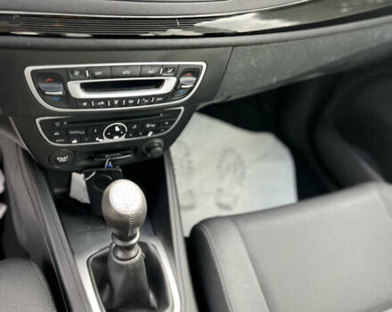 Сірий Рено Меган, об'ємом двигуна 1.6 л та пробігом 191 тис. км за 7600 $, фото 23 на Automoto.ua