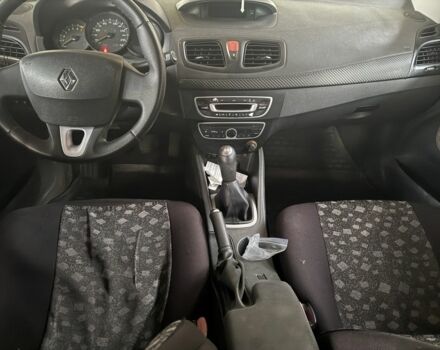 Сірий Рено Меган, об'ємом двигуна 1.6 л та пробігом 218 тис. км за 3600 $, фото 7 на Automoto.ua