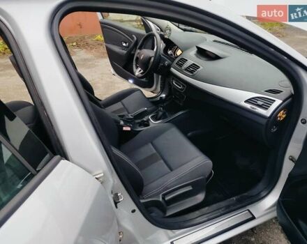 Серый Рено Меган, объемом двигателя 1.4 л и пробегом 247 тыс. км за 5900 $, фото 21 на Automoto.ua