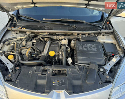Рено Меган 2010 в Житомире на Automoto.ua Серый Рено Меган, объемом двигателя 1.46 л и пробегом 305 тыс. км за 7000 $, фото 19 на Automoto.ua