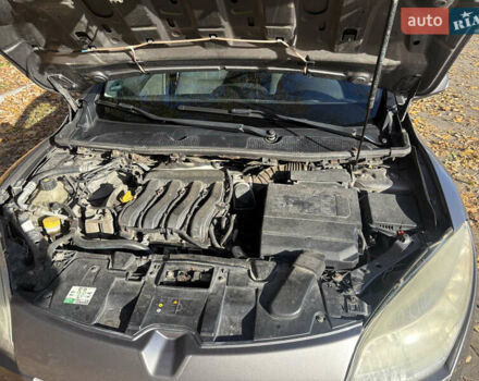 Серый Рено Меган, объемом двигателя 1.6 л и пробегом 303 тыс. км за 6500 $, фото 11 на Automoto.ua