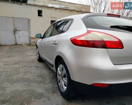 Серый Рено Меган, объемом двигателя 1.4 л и пробегом 247 тыс. км за 5900 $, фото 2 на Automoto.ua