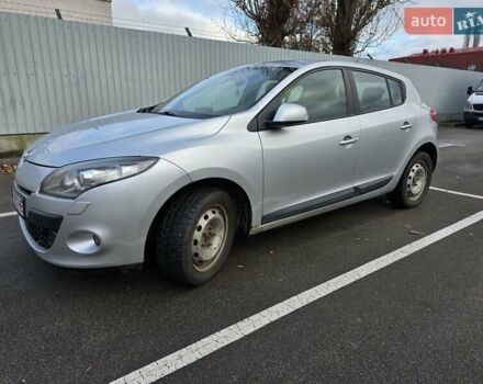 Серый Рено Меган, объемом двигателя 1.5 л и пробегом 275 тыс. км за 6800 $, фото 2 на Automoto.ua