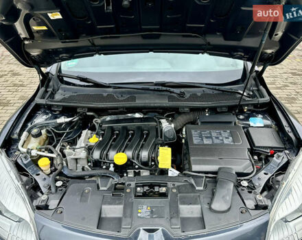 Серый Рено Меган, объемом двигателя 1.6 л и пробегом 164 тыс. км за 8000 $, фото 41 на Automoto.ua