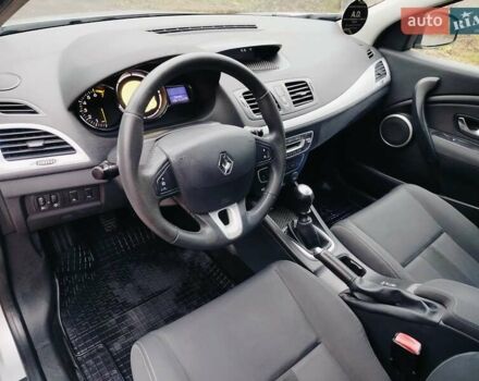 Серый Рено Меган, объемом двигателя 1.4 л и пробегом 247 тыс. км за 5900 $, фото 17 на Automoto.ua
