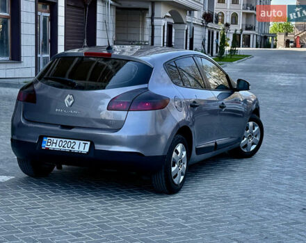 Рено Меган 2010 в Одессе на Automoto.ua Серый Рено Меган, объемом двигателя 1.46 л и пробегом 221 тыс. км за 5999 $, фото 6 на Automoto.ua