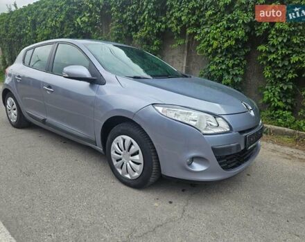 Рено Меган 2010 в Виннице на Automoto.ua Серый Рено Меган, объемом двигателя 1.6 л и пробегом 186 тыс. км за 6150 $, фото 4 на Automoto.ua
