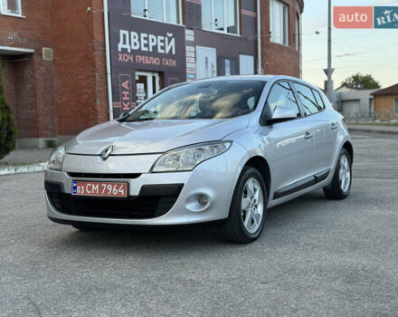 Серый Рено Меган, объемом двигателя 1.6 л и пробегом 180 тыс. км за 6550 $, фото 2 на Automoto.ua