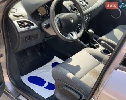 Сірий Рено Меган, об'ємом двигуна 1.5 л та пробігом 155 тис. км за 7057 $, фото 5 на Automoto.ua