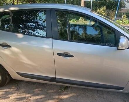 Рено Меган 2010 в Житомире на Automoto.ua Серый Рено Меган, объемом двигателя 1.46 л и пробегом 224 тыс. км за 6500 $, фото 5 на Automoto.ua