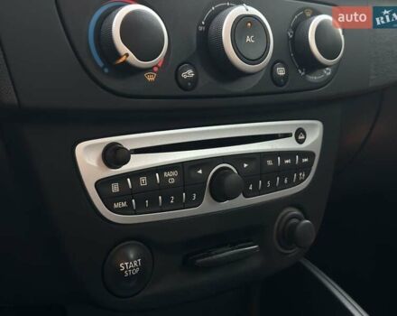 Серый Рено Меган, объемом двигателя 1.6 л и пробегом 168 тыс. км за 6500 $, фото 22 на Automoto.ua