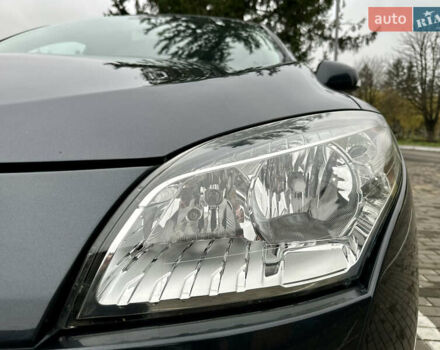 Серый Рено Меган, объемом двигателя 1.6 л и пробегом 164 тыс. км за 8000 $, фото 22 на Automoto.ua