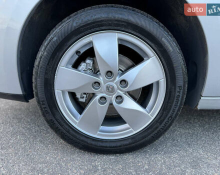 Серый Рено Меган, объемом двигателя 1.6 л и пробегом 180 тыс. км за 6550 $, фото 24 на Automoto.ua