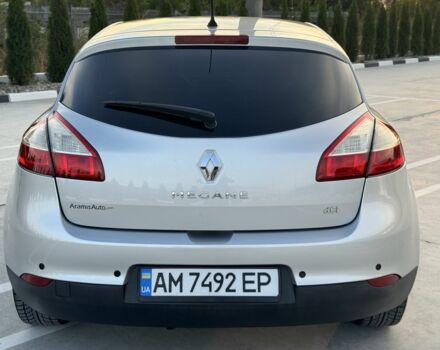 Рено Меган 2010 в Житомире на Automoto.ua Серый Рено Меган, объемом двигателя 1.5 л и пробегом 305 тыс. км за 6600 $, фото 3 на Automoto.ua