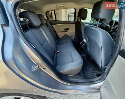 Рено Меган 2010 в Одессе на Automoto.ua Серый Рено Меган, объемом двигателя 1.46 л и пробегом 221 тыс. км за 5999 $, фото 30 на Automoto.ua