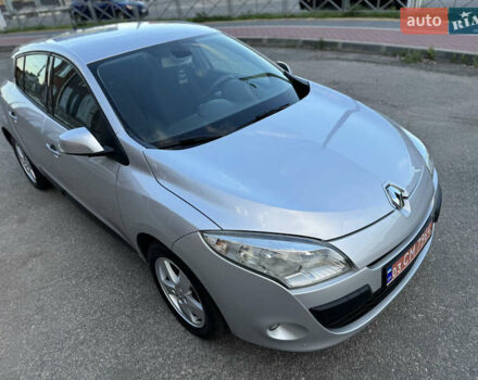 Серый Рено Меган, объемом двигателя 1.6 л и пробегом 180 тыс. км за 6550 $, фото 16 на Automoto.ua