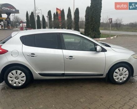 Серый Рено Меган, объемом двигателя 1.46 л и пробегом 322 тыс. км за 5800 $, фото 2 на Automoto.ua