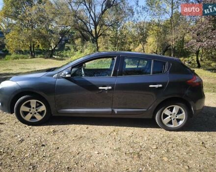 Серый Рено Меган, объемом двигателя 1.46 л и пробегом 178 тыс. км за 5600 $, фото 3 на Automoto.ua